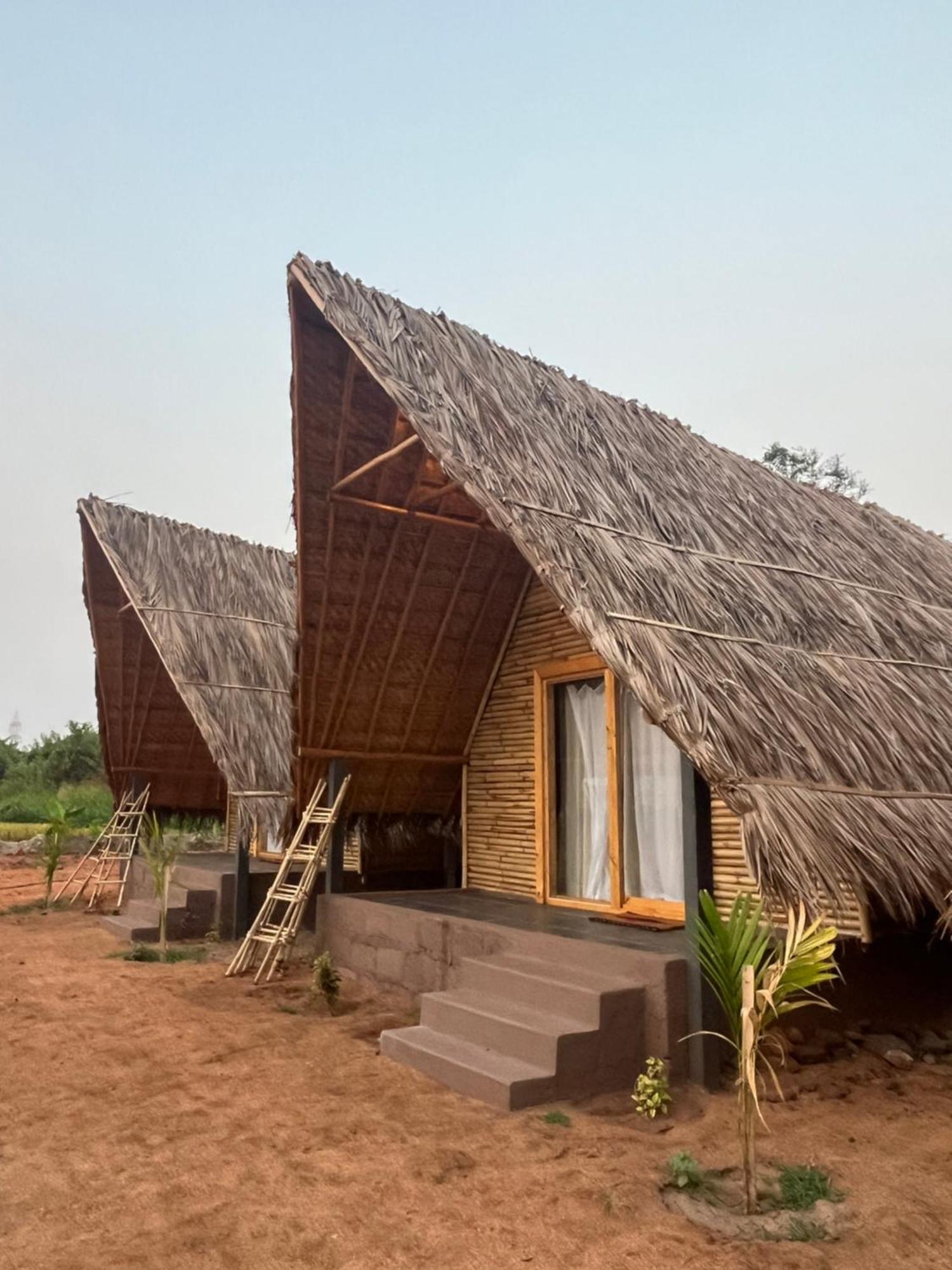 Tropical Hampi Exterior foto