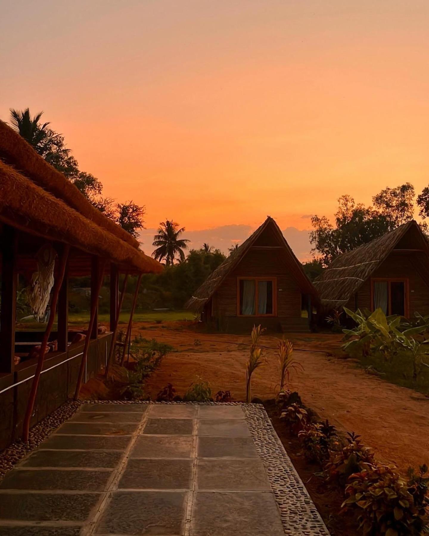 Tropical Hampi Exterior foto
