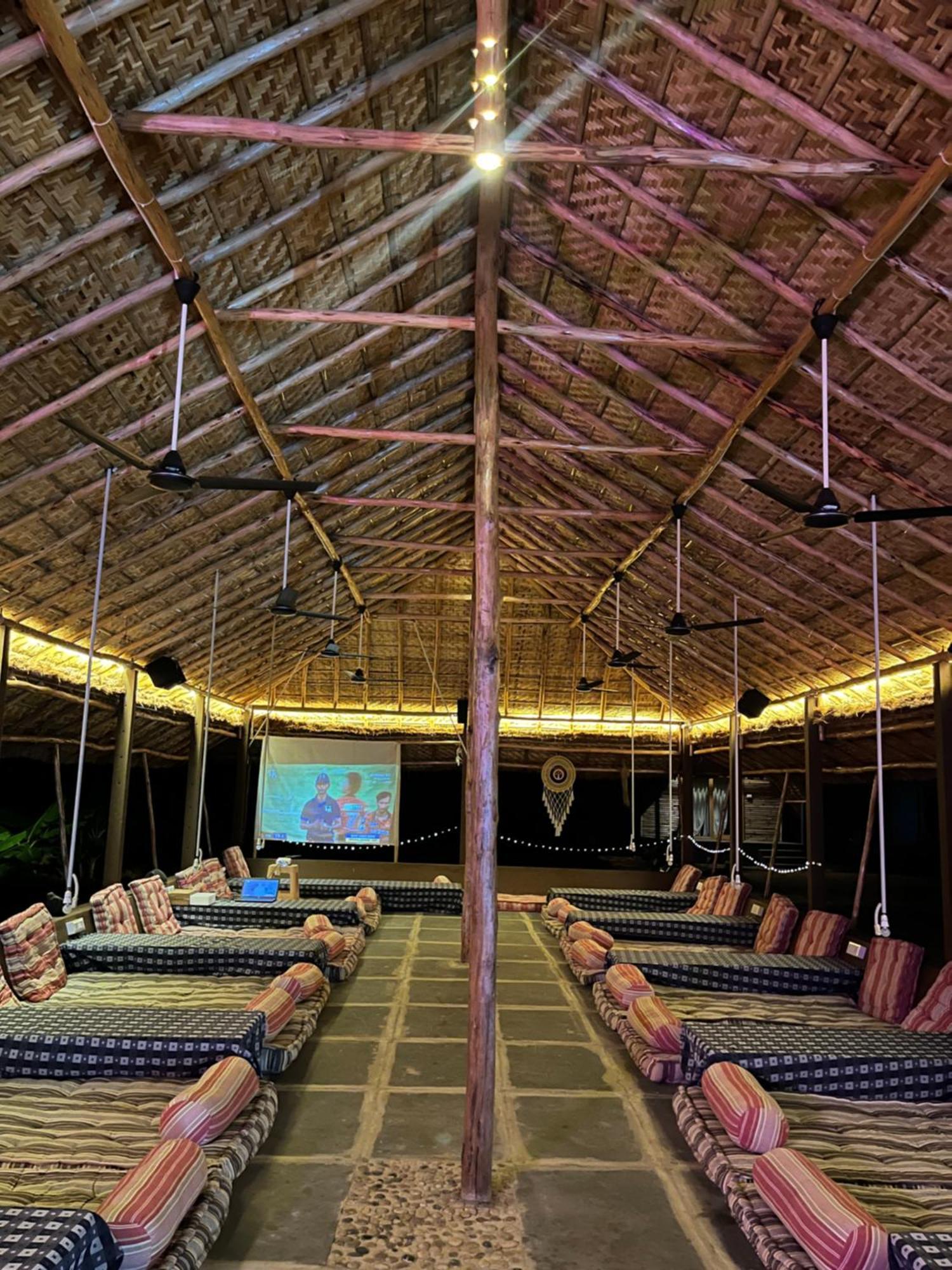 Tropical Hampi Exterior foto