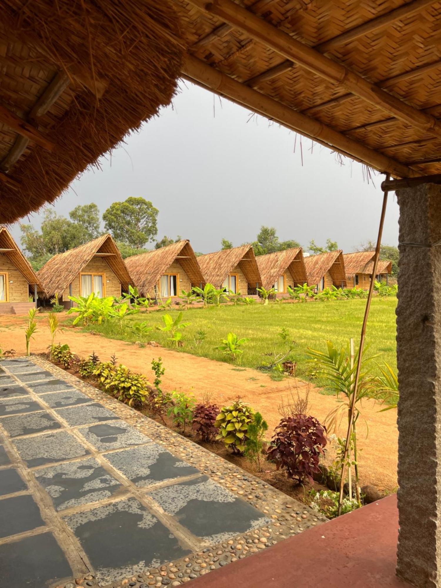 Tropical Hampi Exterior foto