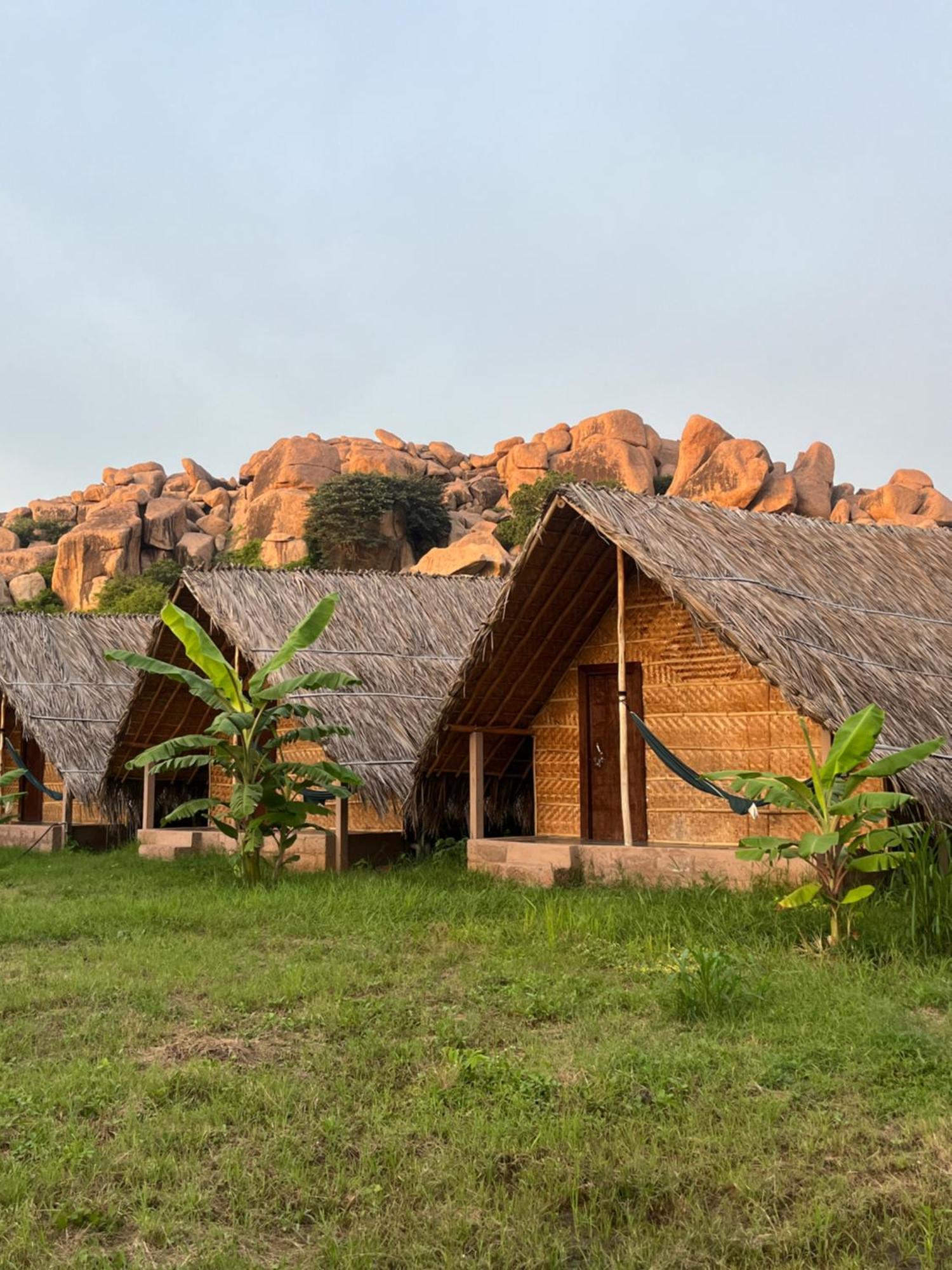 Tropical Hampi Exterior foto