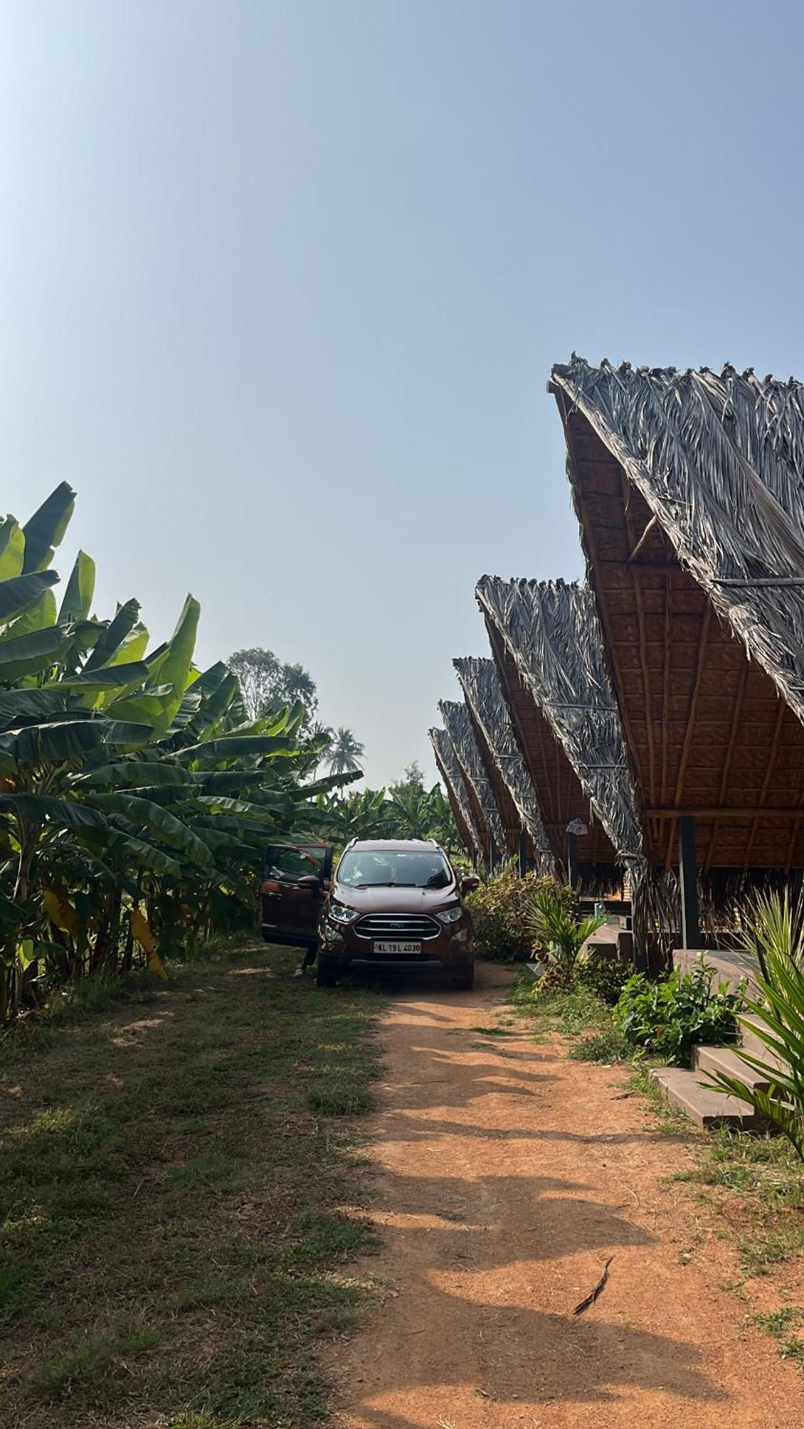 Tropical Hampi Exterior foto